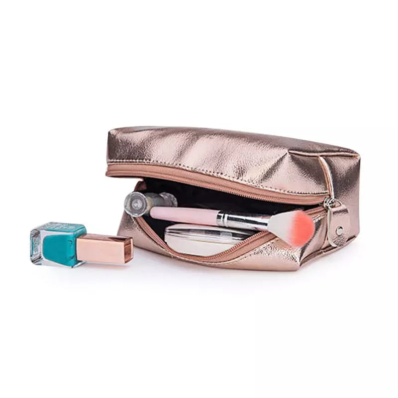 Trousse de toilette dorée